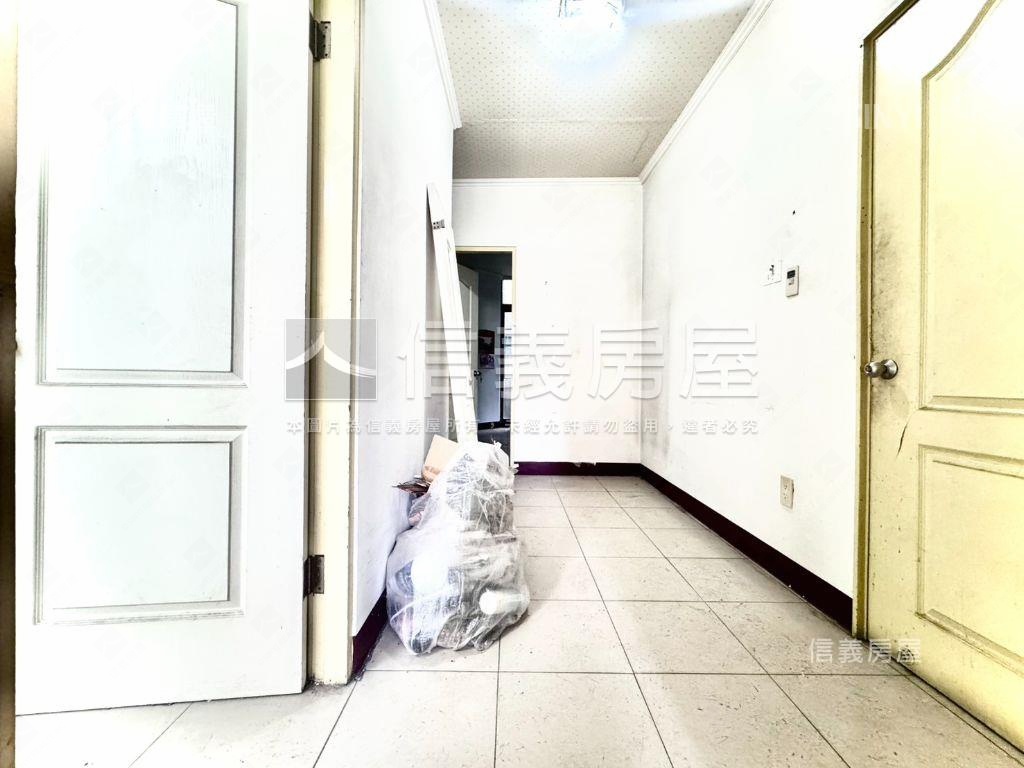 近河樂廣場超值３房三樓寓房屋室內格局與周邊環境