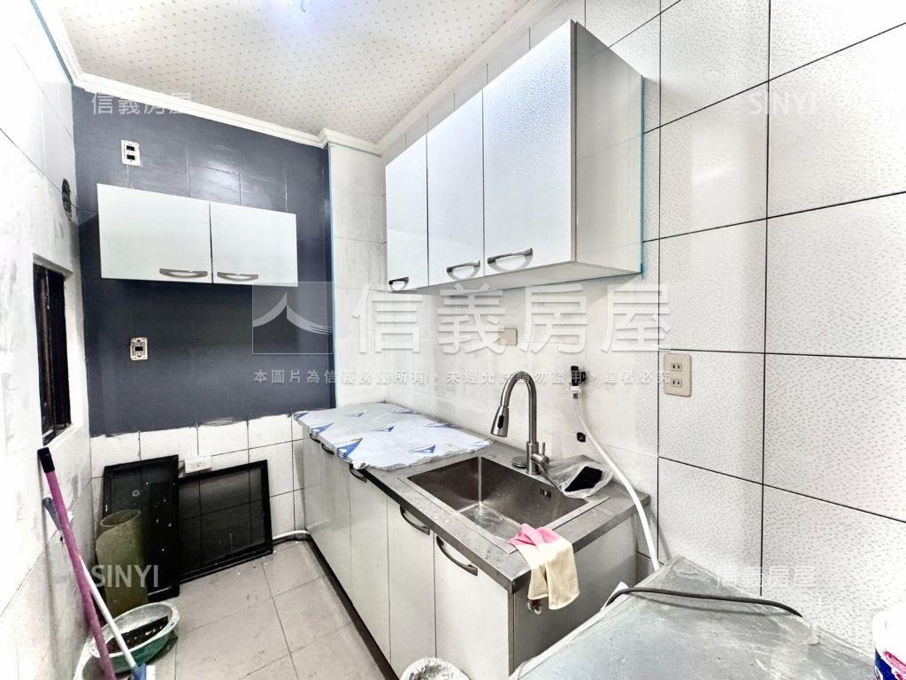 近河樂廣場超值３房三樓寓房屋室內格局與周邊環境