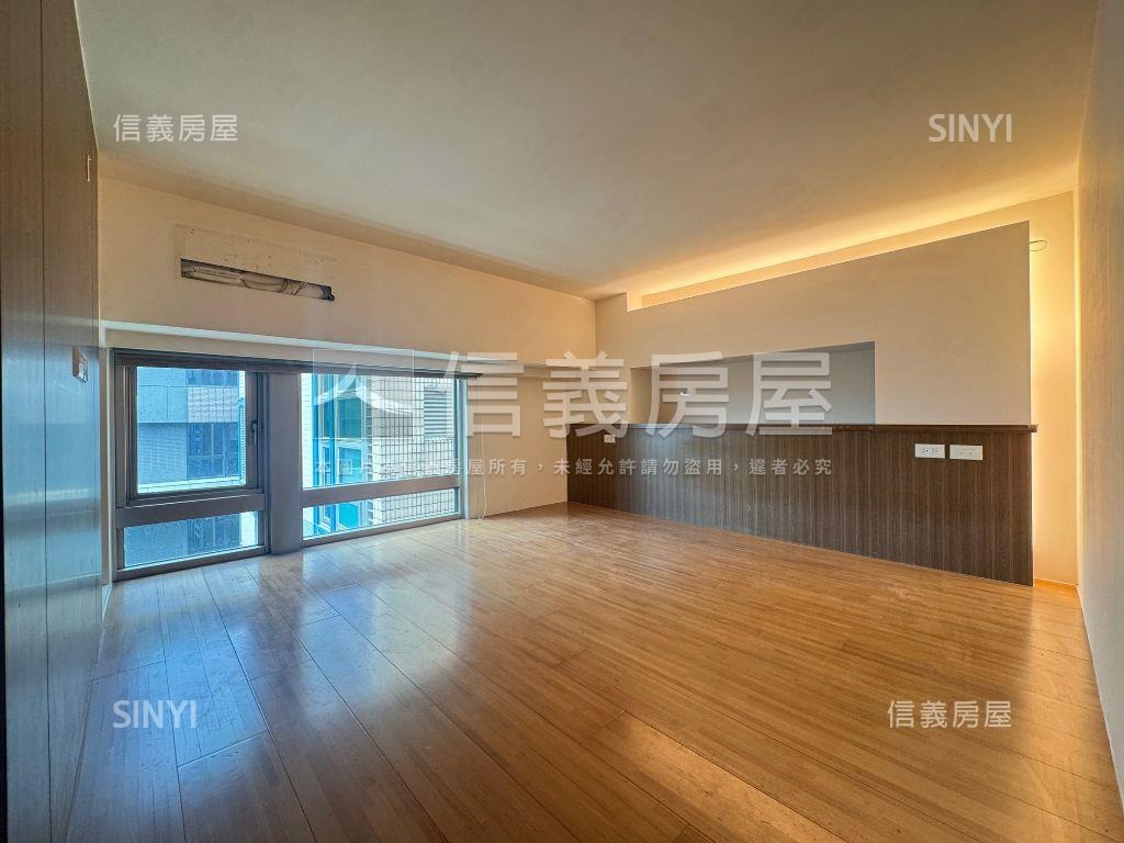 城市ＤＪ高樓挑高美戶房屋室內格局與周邊環境