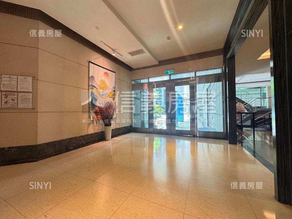 城市ＤＪ高樓挑高美戶房屋室內格局與周邊環境