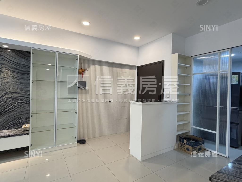 面河景上河三房雙平面車位房屋室內格局與周邊環境