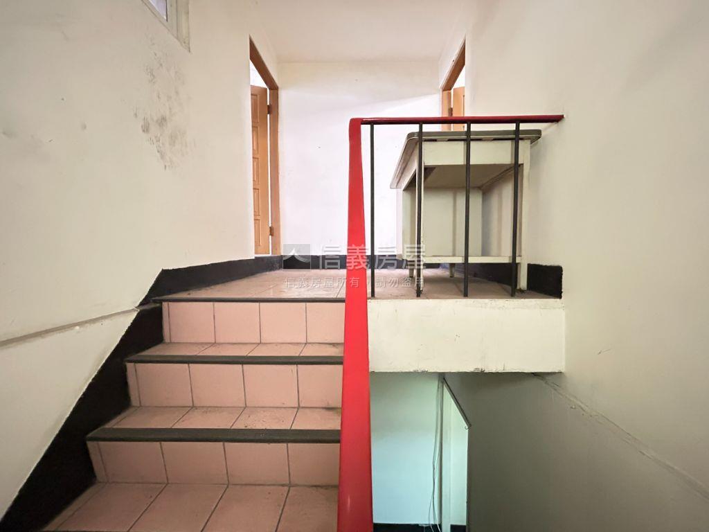 公正路近美村路透店房屋室內格局與周邊環境