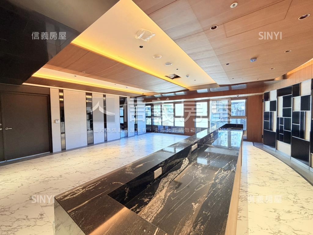 士林夜市一品新店面房屋室內格局與周邊環境