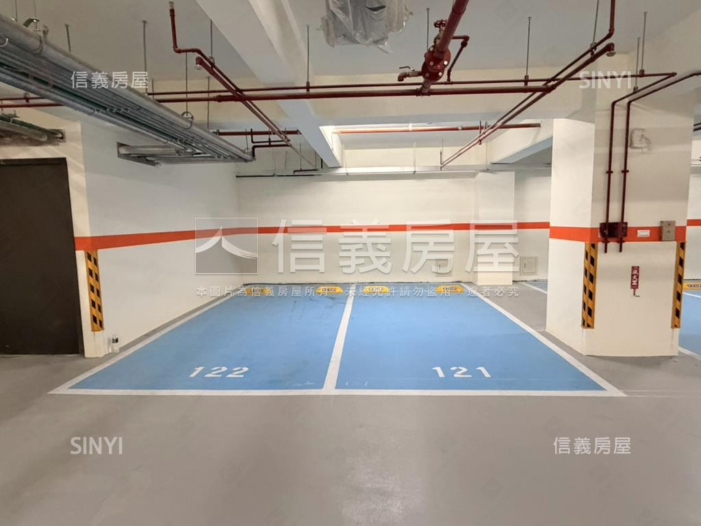 士林夜市一品新店面房屋室內格局與周邊環境