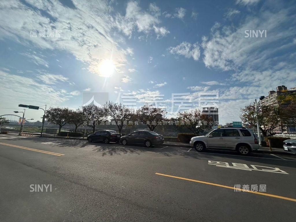 專任旱溪東路約３０坪透天房屋室內格局與周邊環境