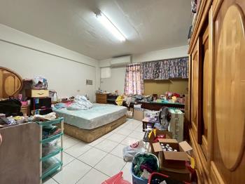 東區臨路地約３１坪美墅