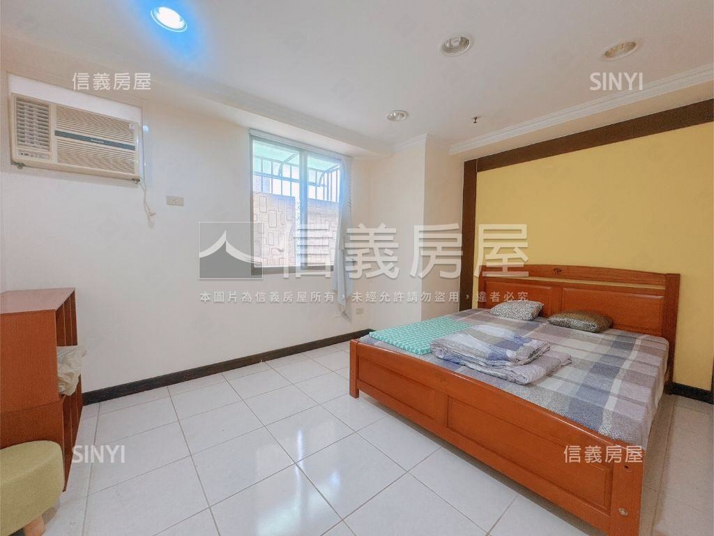 近中國醫電梯次頂樓三房房屋室內格局與周邊環境