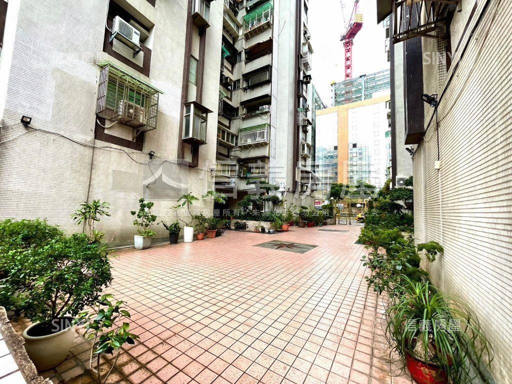 南京捷運美妝三房超少釋出房屋室內格局與周邊環境