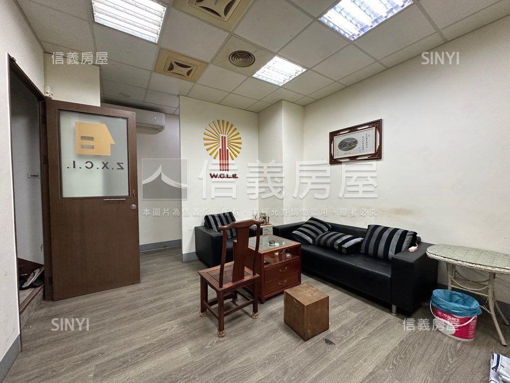 近三多遠百面寬商五店霸房屋室內格局與周邊環境