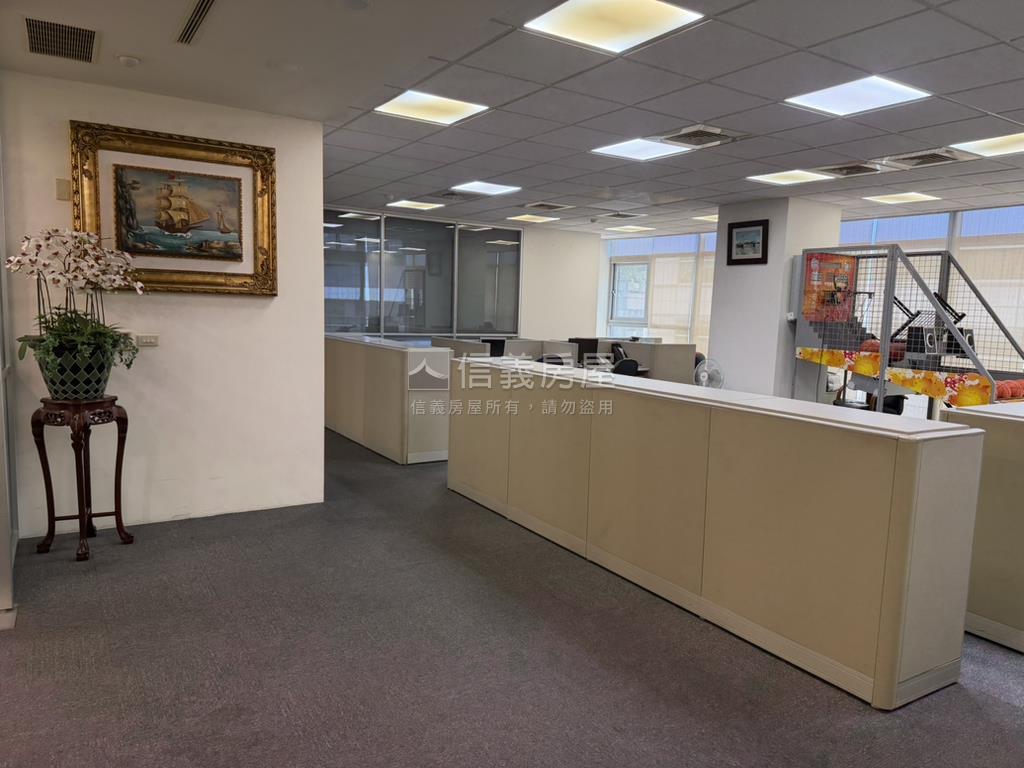 內科陽光經緯科技大樓房屋室內格局與周邊環境