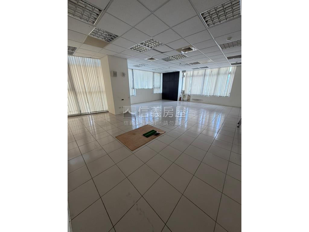 內科陽光經緯科技大樓房屋室內格局與周邊環境
