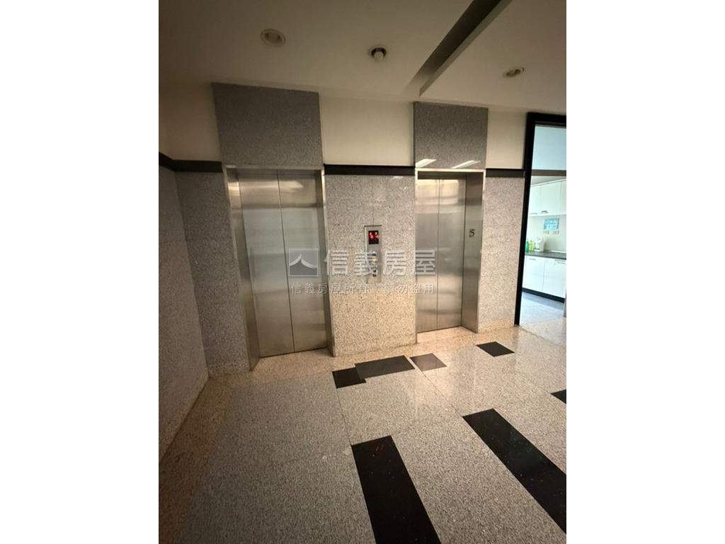 內科陽光經緯科技大樓房屋室內格局與周邊環境