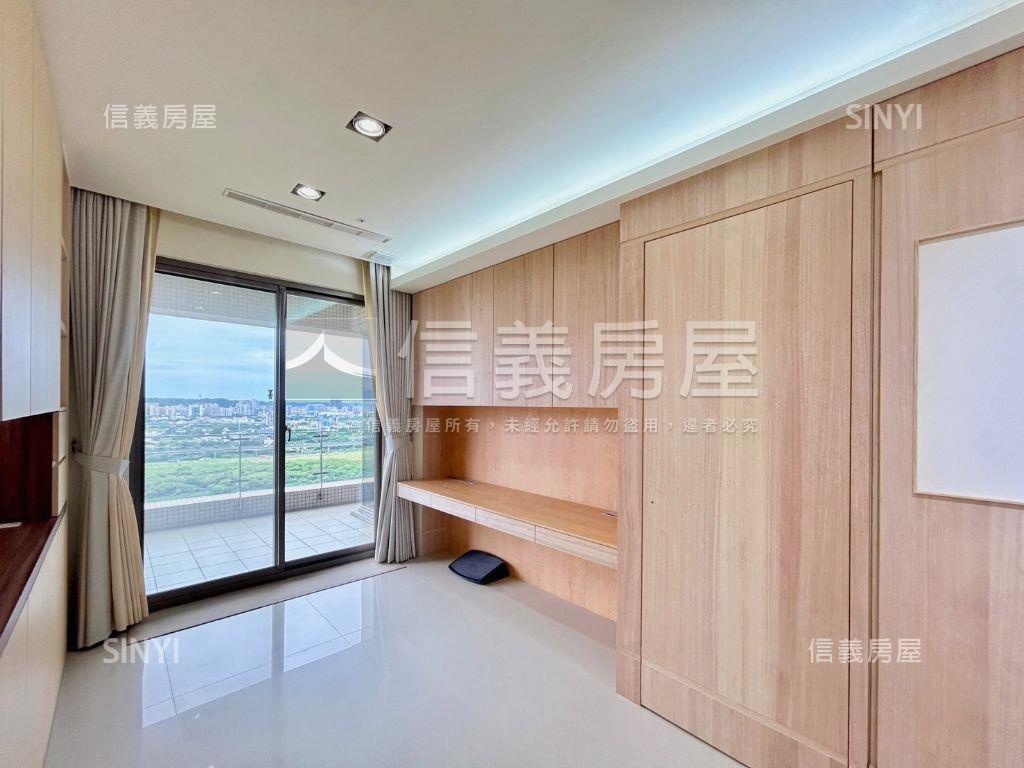 河岸高樓豪邸附三平車房屋室內格局與周邊環境
