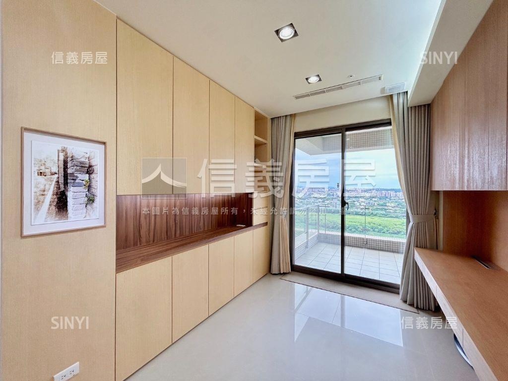 河岸高樓豪邸附三平車房屋室內格局與周邊環境