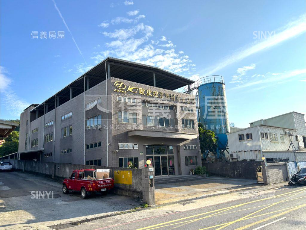 八里新穎挑高ＳＲＣ廠房房屋室內格局與周邊環境