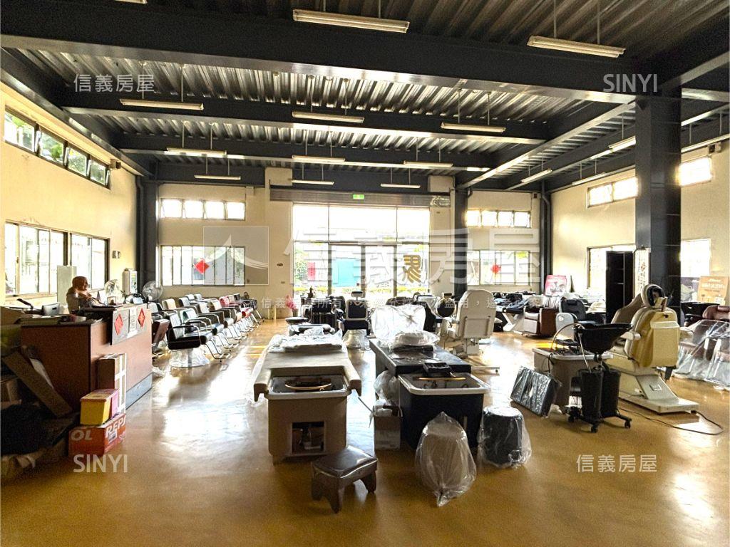 八里新穎挑高ＳＲＣ廠房房屋室內格局與周邊環境