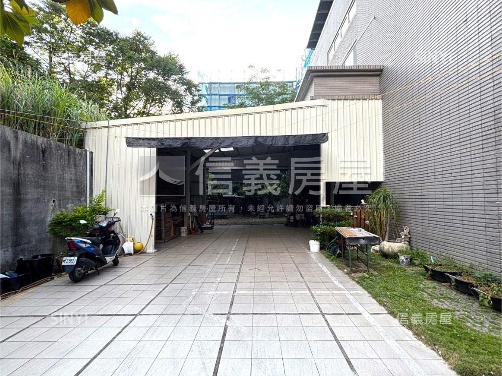 八里新穎挑高ＳＲＣ廠房房屋室內格局與周邊環境