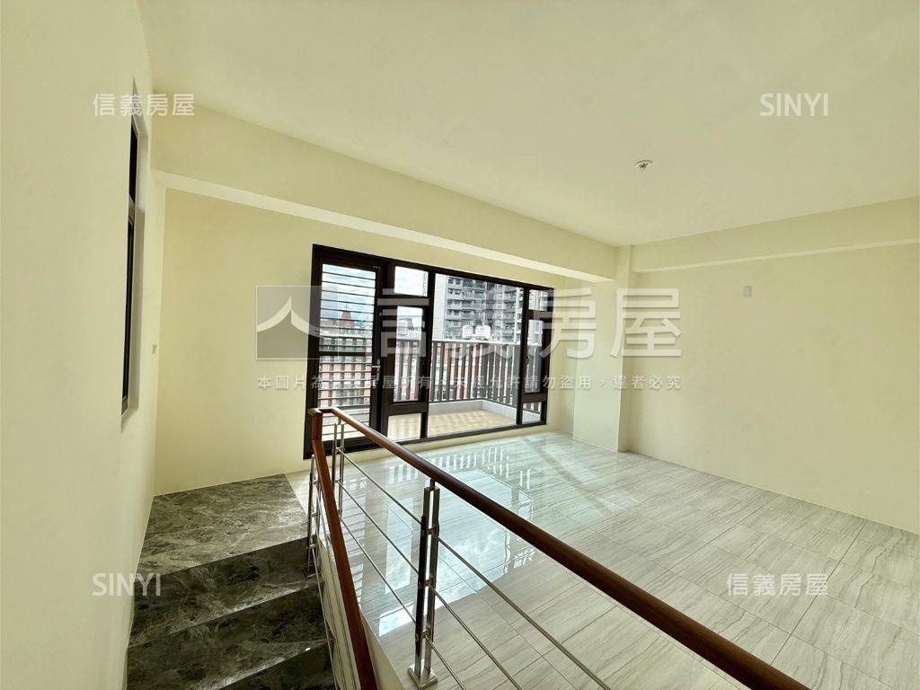 公園旁屋齡新美透天＃１房屋室內格局與周邊環境