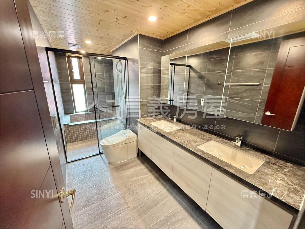 公園旁屋齡新美透天＃１房屋室內格局與周邊環境