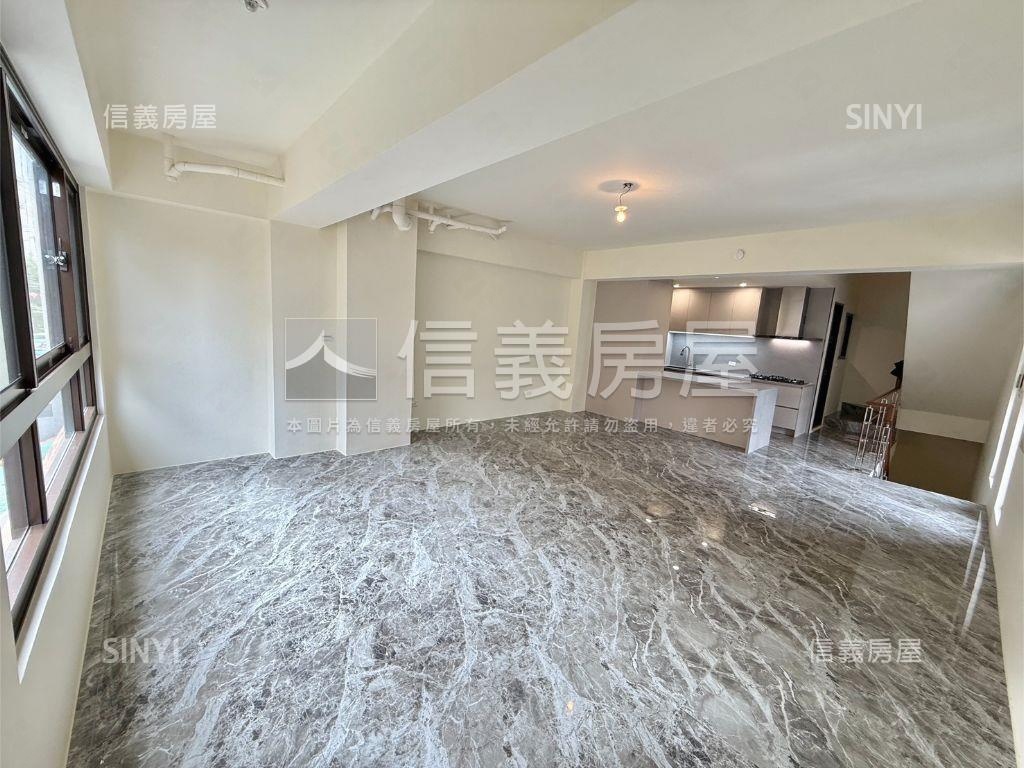 公園旁屋齡新美透天＃１房屋室內格局與周邊環境