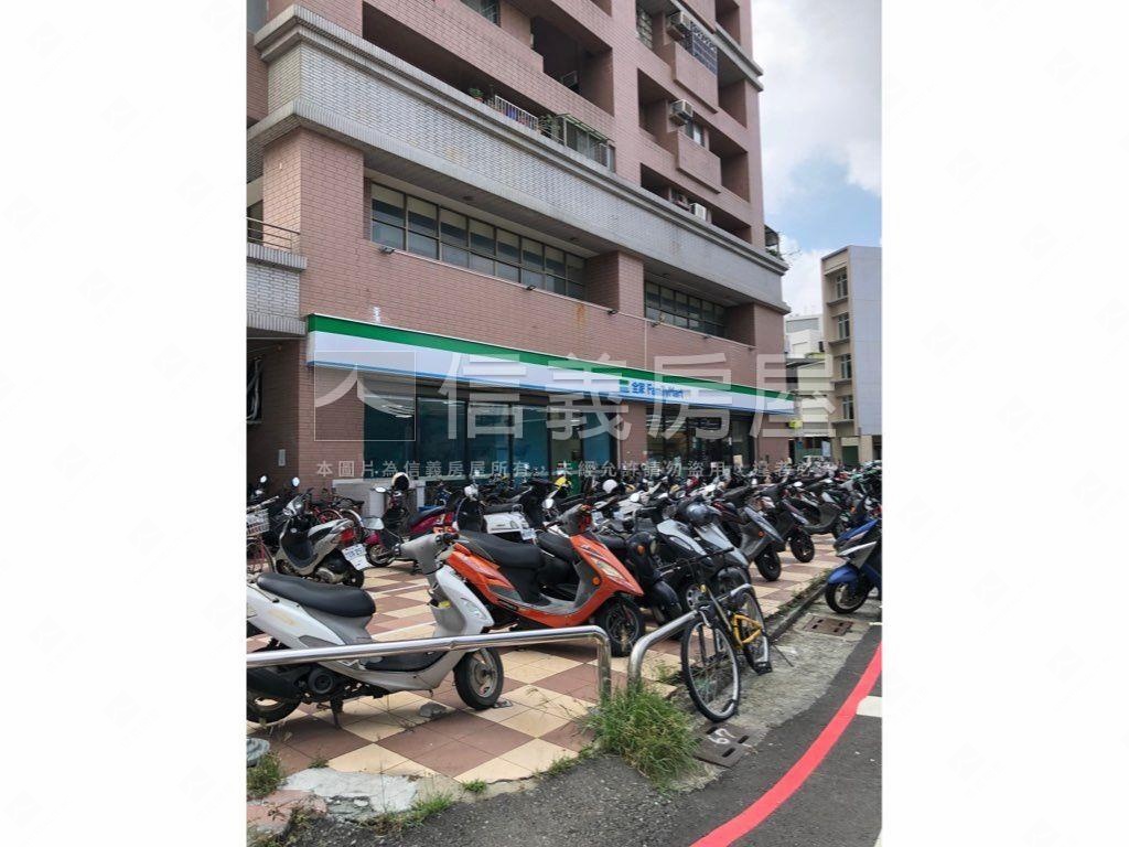 邊間透天近輕軌捷運收租房房屋室內格局與周邊環境