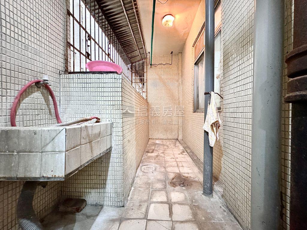近美術館前鋒兩房房屋室內格局與周邊環境