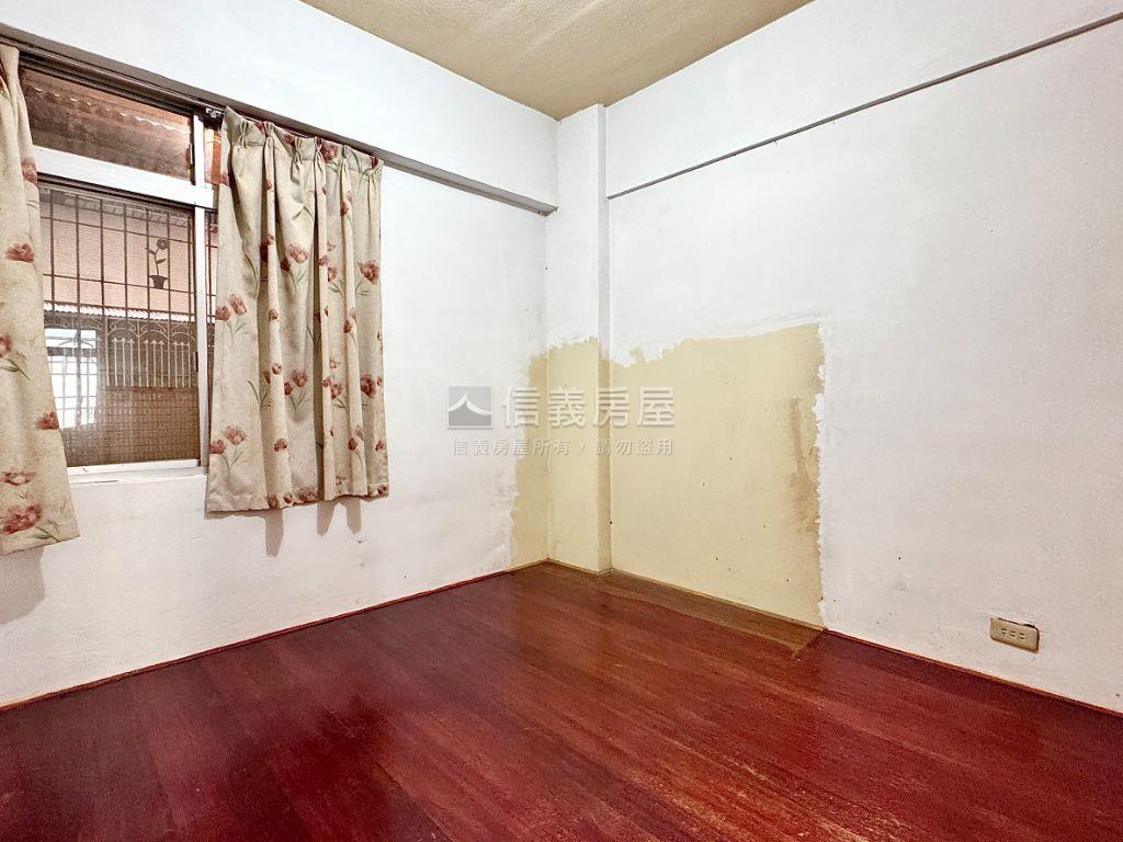 近美術館前鋒兩房房屋室內格局與周邊環境