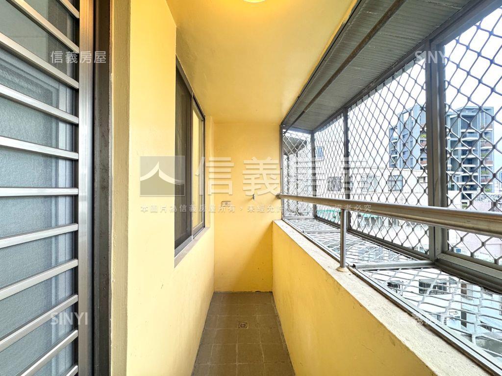 近民俗公園採光三房車位房屋室內格局與周邊環境