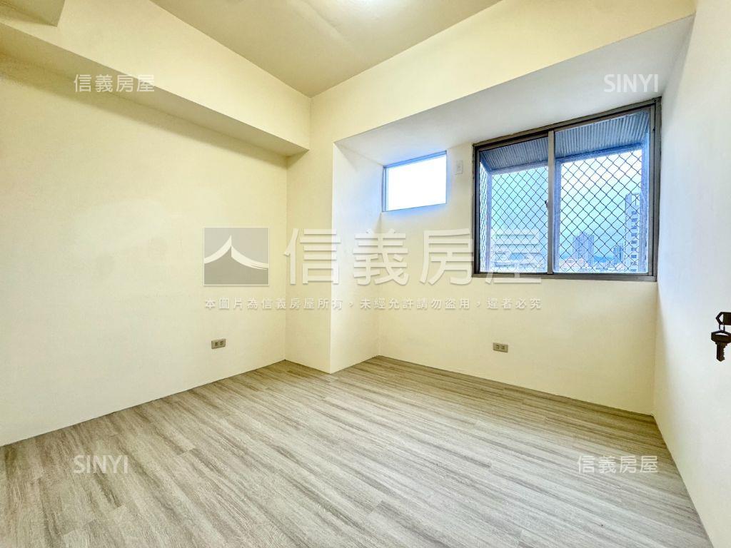 近民俗公園採光三房車位房屋室內格局與周邊環境