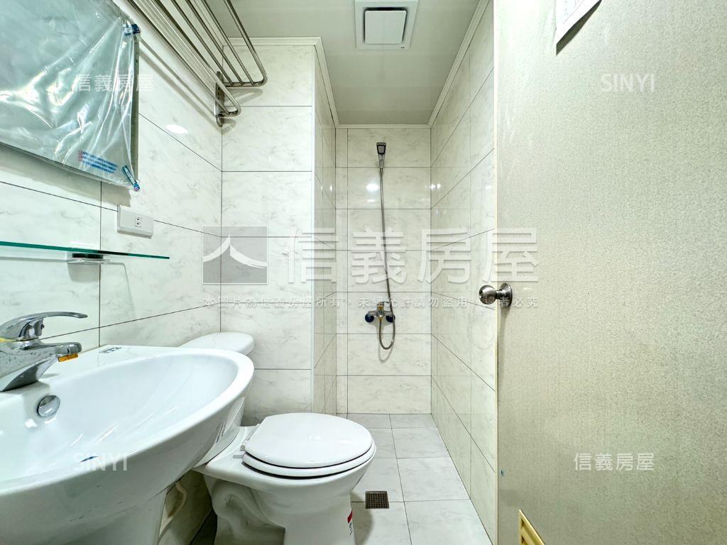 近民俗公園採光三房車位房屋室內格局與周邊環境