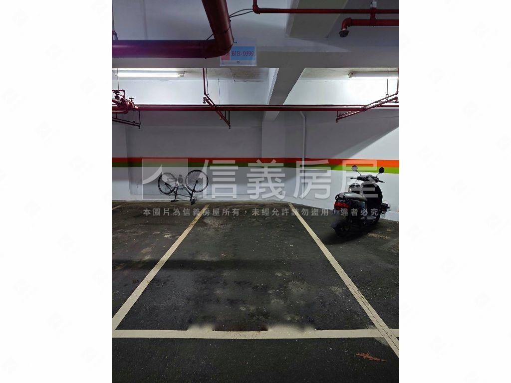 圓圓綠意蔥蘢雙車位房屋室內格局與周邊環境