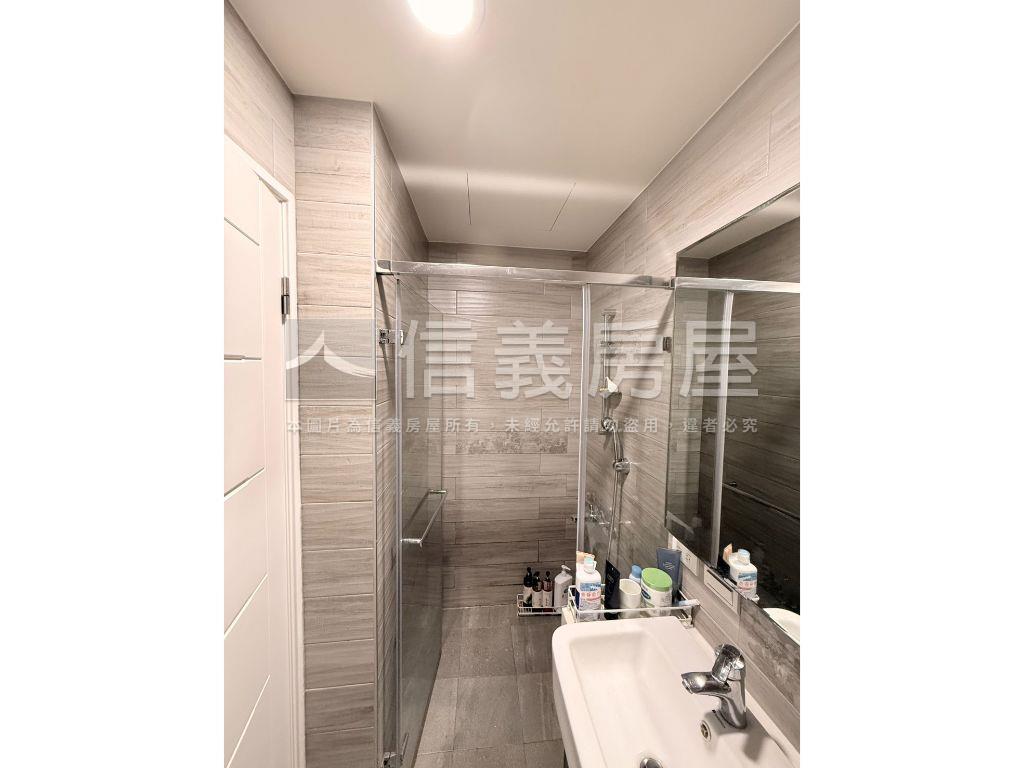 急售大任好漾１房２廳１衛房屋室內格局與周邊環境