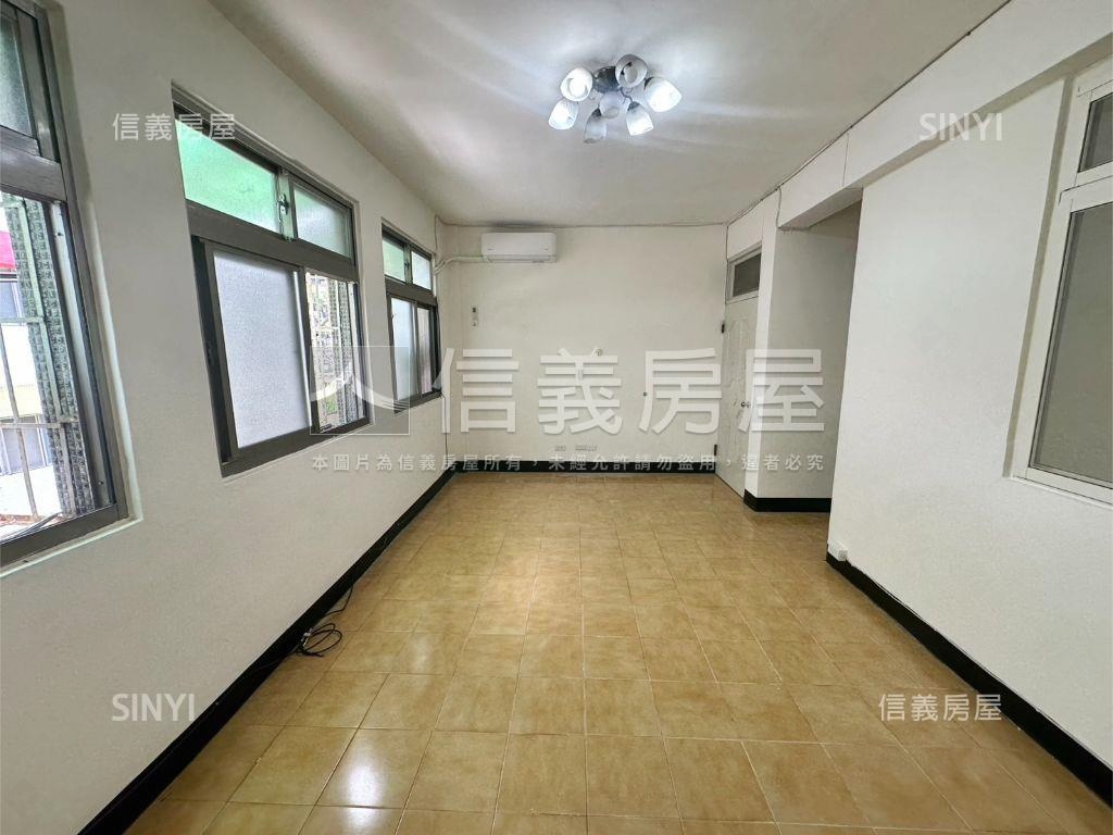 裕隆城美妝戶房屋室內格局與周邊環境