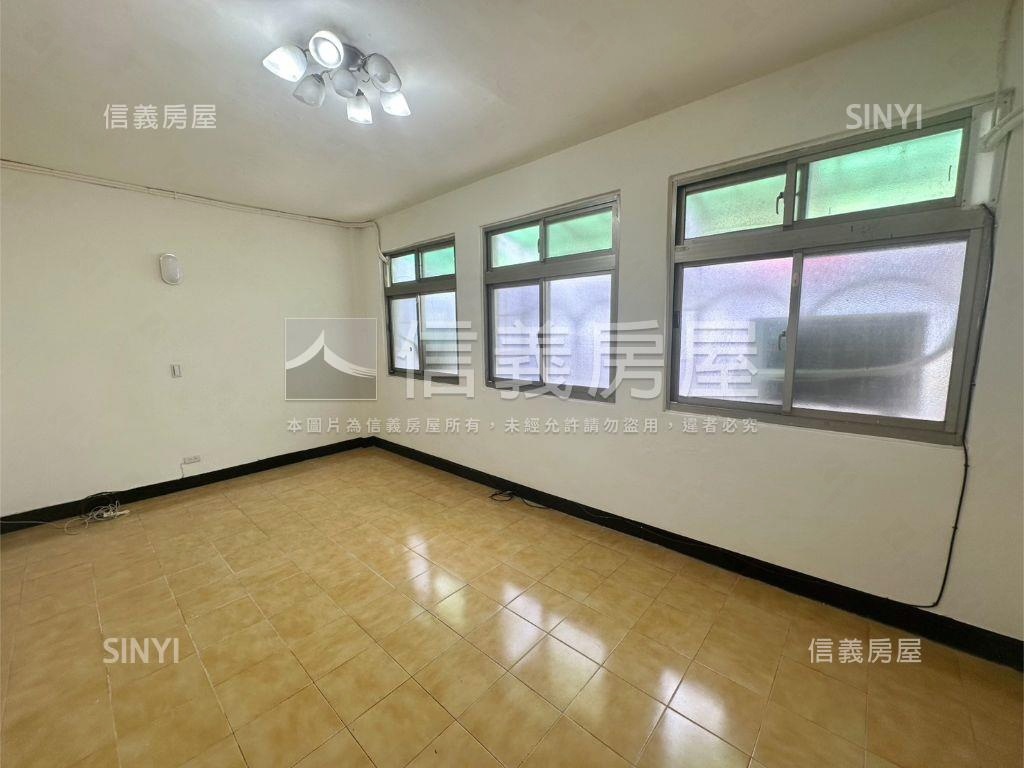 裕隆城美妝戶房屋室內格局與周邊環境