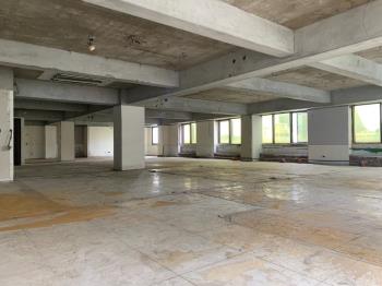 近展覽館三面採光百坪商辦