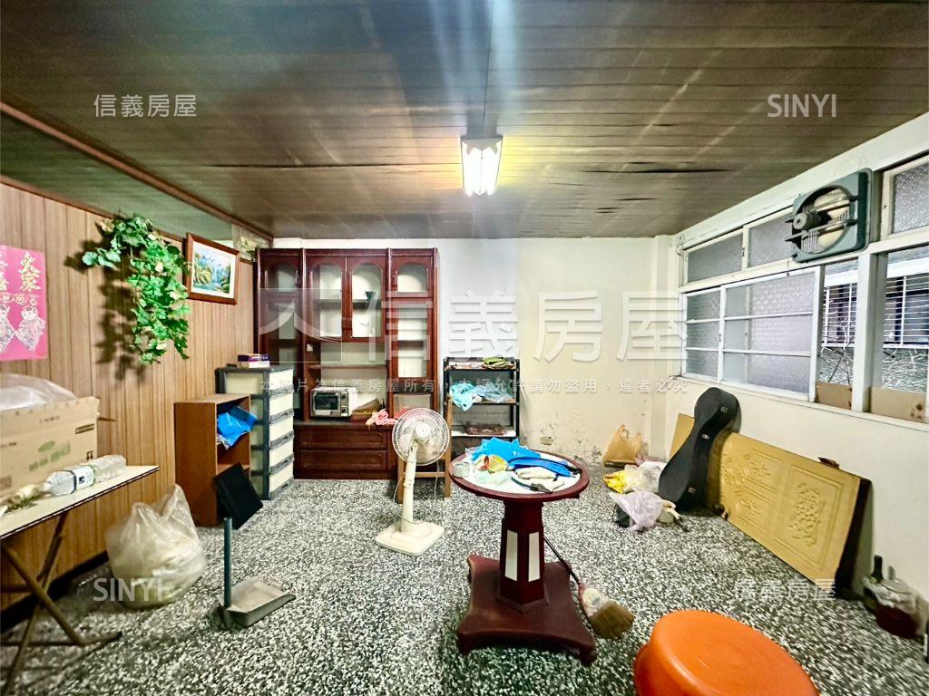 德昌街優質４樓＋頂加房屋室內格局與周邊環境