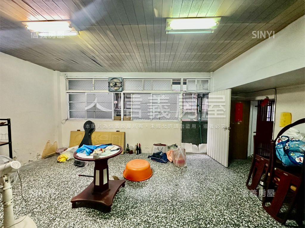 德昌街優質４樓＋頂加房屋室內格局與周邊環境