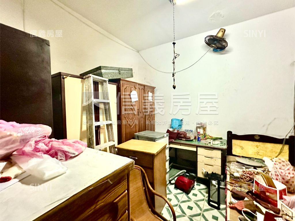 德昌街優質４樓＋頂加房屋室內格局與周邊環境