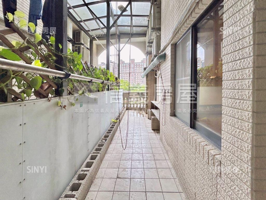 遠百旁家華國寶二房平車房屋室內格局與周邊環境