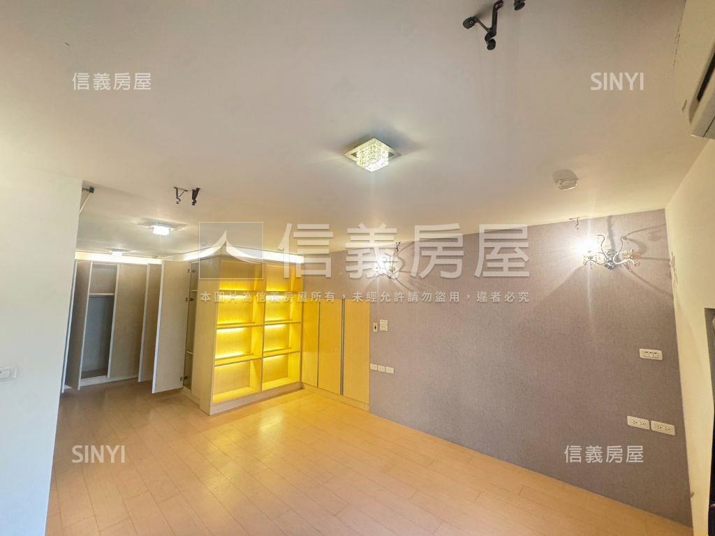 遠百旁家華國寶二房平車房屋室內格局與周邊環境