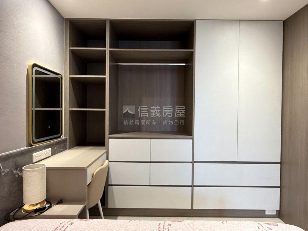 專任。科博之櫻裝潢帝王戶房屋室內格局與周邊環境