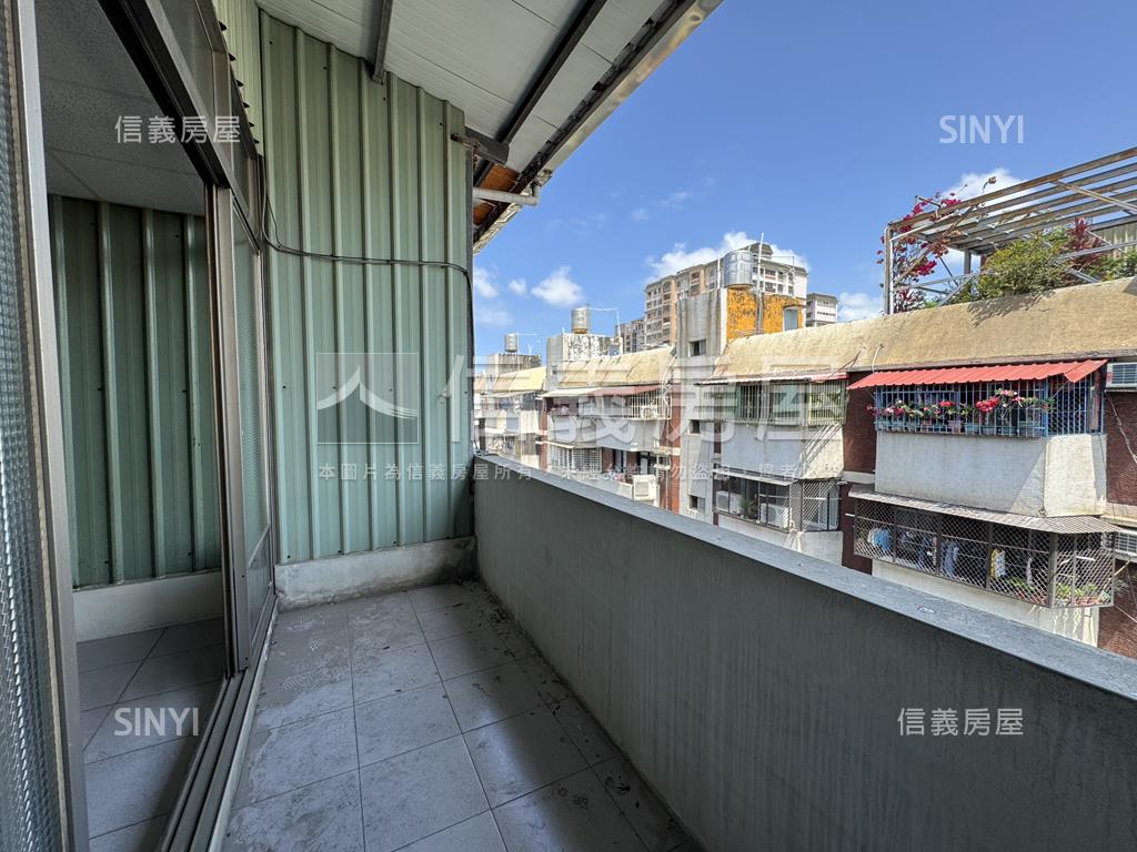 瑞隆８米正樓ＲＣ騎樓透天房屋室內格局與周邊環境