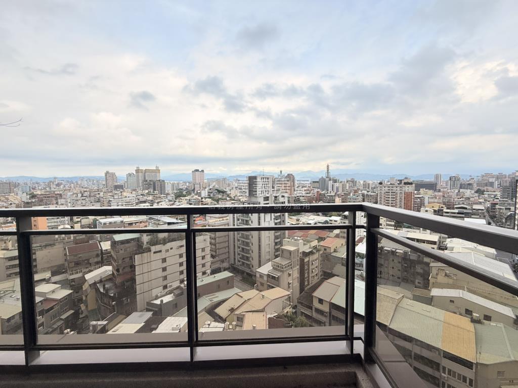 新案✦華太松庭✦遠眺群山房屋室內格局與周邊環境