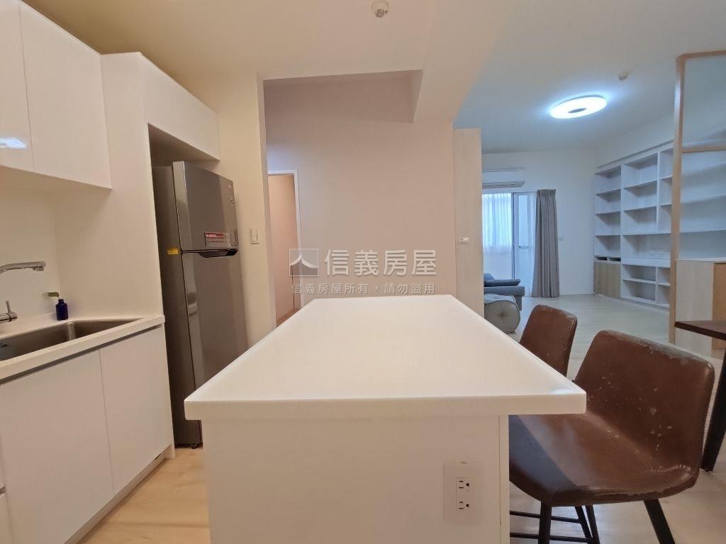 西湖大第優質裝潢三房房屋室內格局與周邊環境