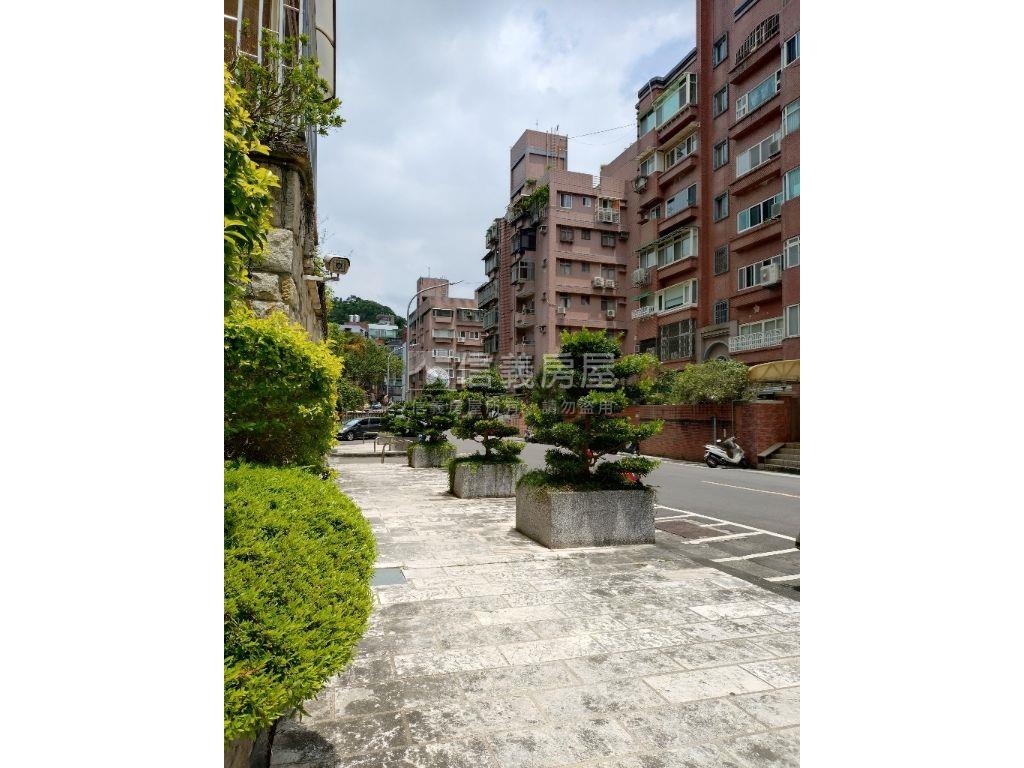 西湖大第優質裝潢三房房屋室內格局與周邊環境