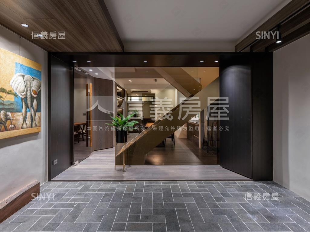 中正東路設計師的美屋房屋室內格局與周邊環境