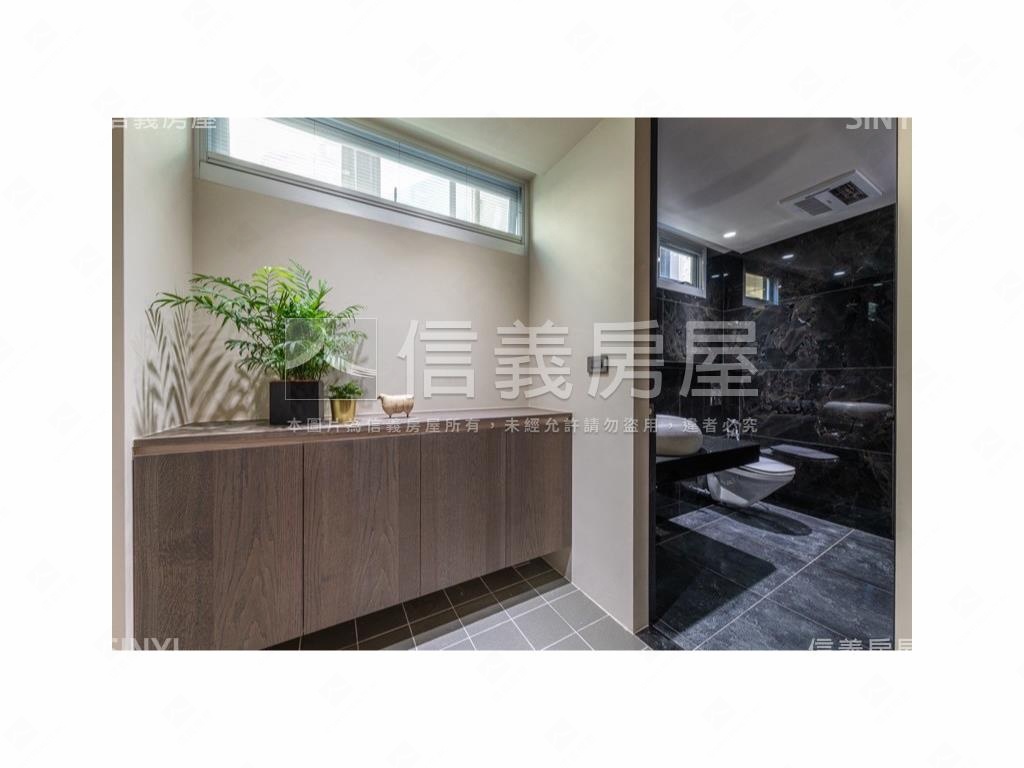 中正東路設計師的美屋房屋室內格局與周邊環境