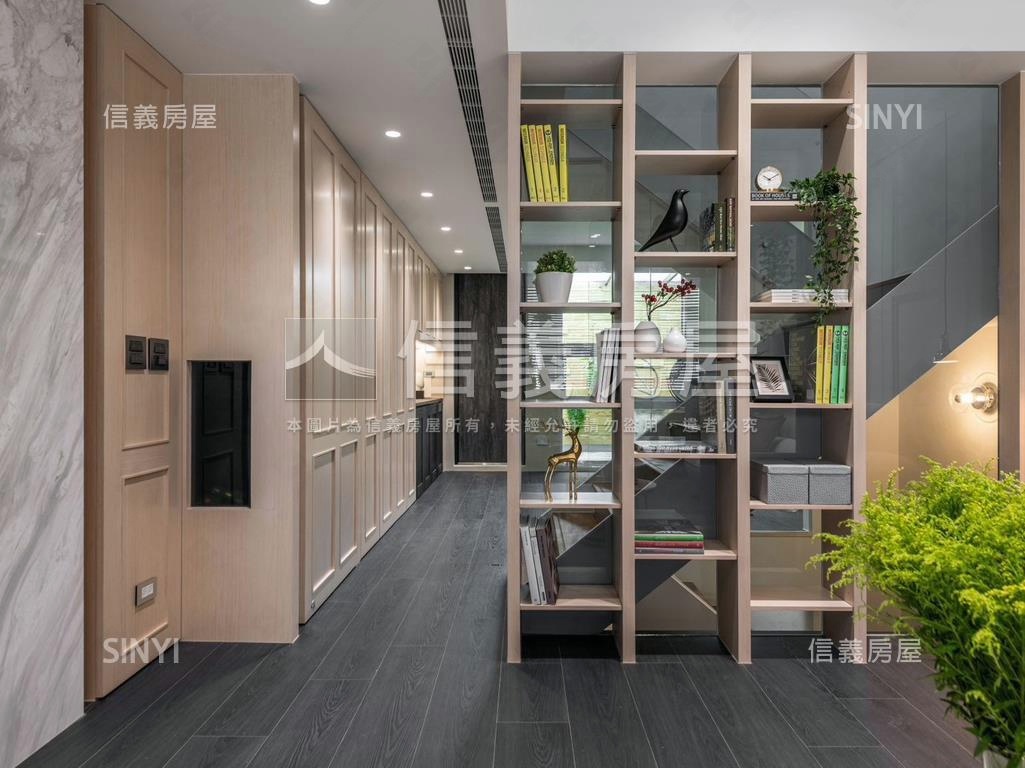 中正東路設計師的美屋房屋室內格局與周邊環境