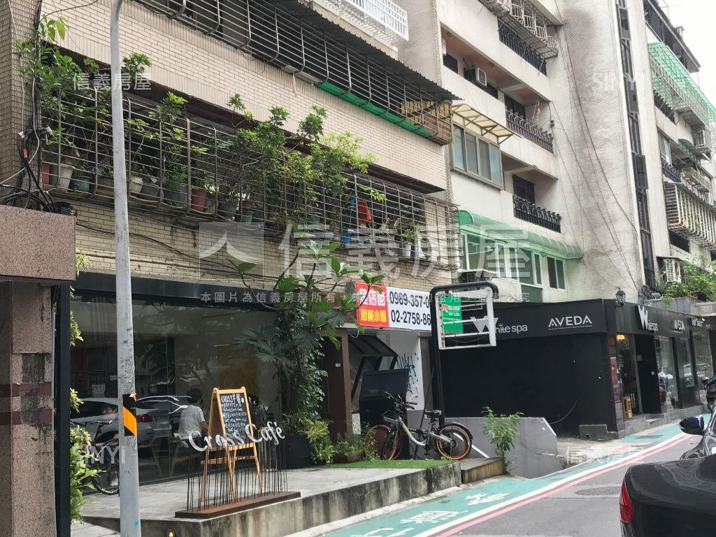 仁愛路四段面寬雙店面房屋室內格局與周邊環境