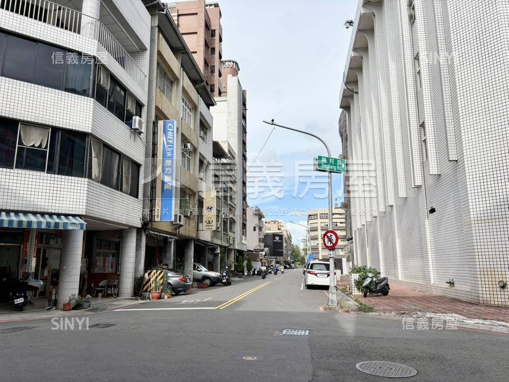 近高雄火車站正街透店房屋室內格局與周邊環境